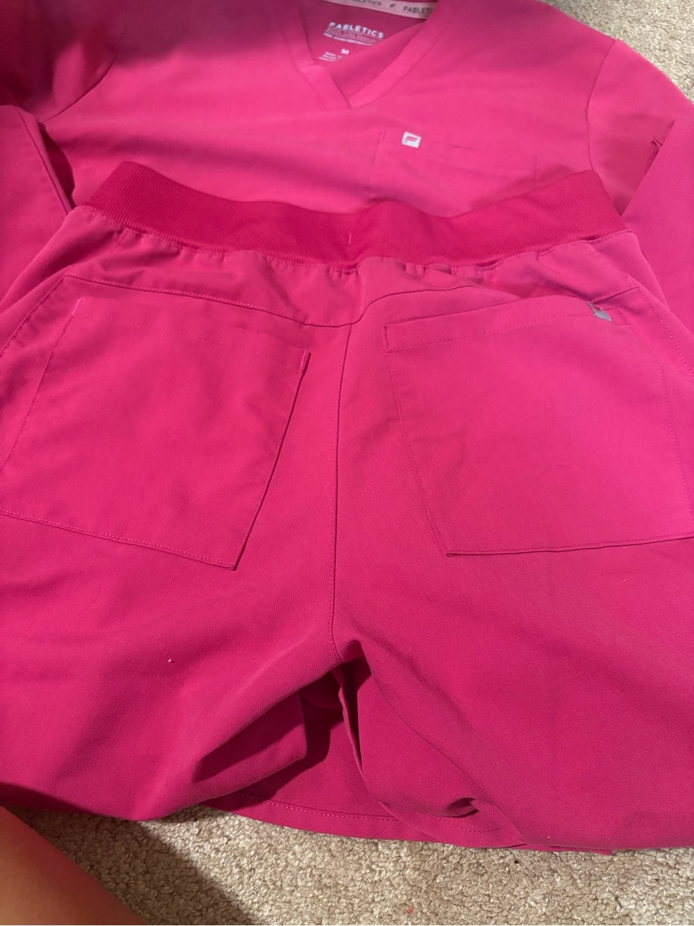 Fabletics scrub set - Picture 4 of 5